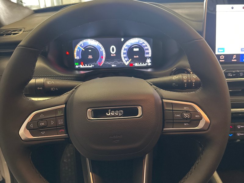 Jeep Compass ALTITUDE 2025