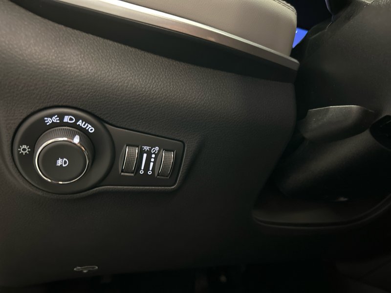 Jeep Compass LIMITED 2025