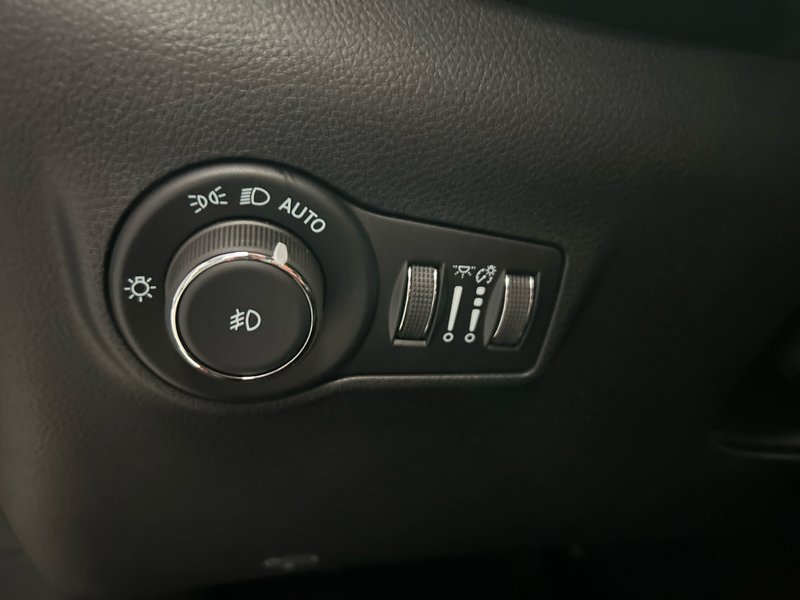Jeep Compass ALTITUDE 2025