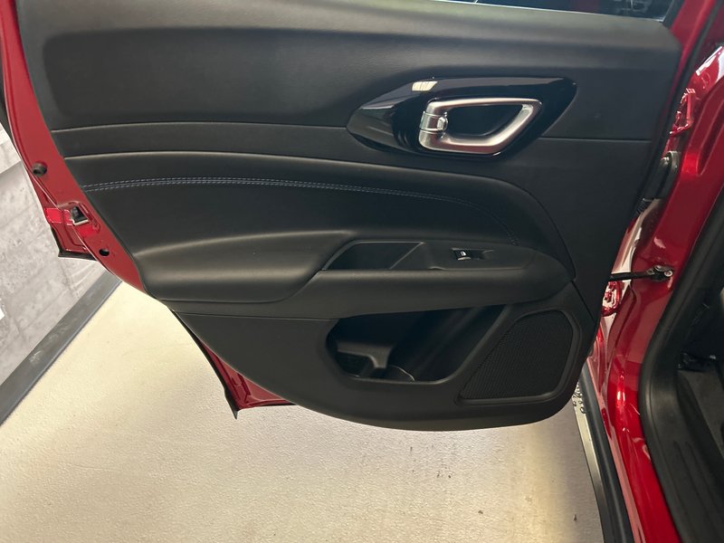 Jeep Compass ALTITUDE 2025