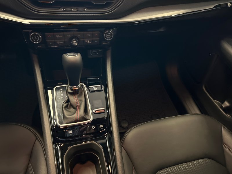 Jeep Compass TRAILHAWK 2025
