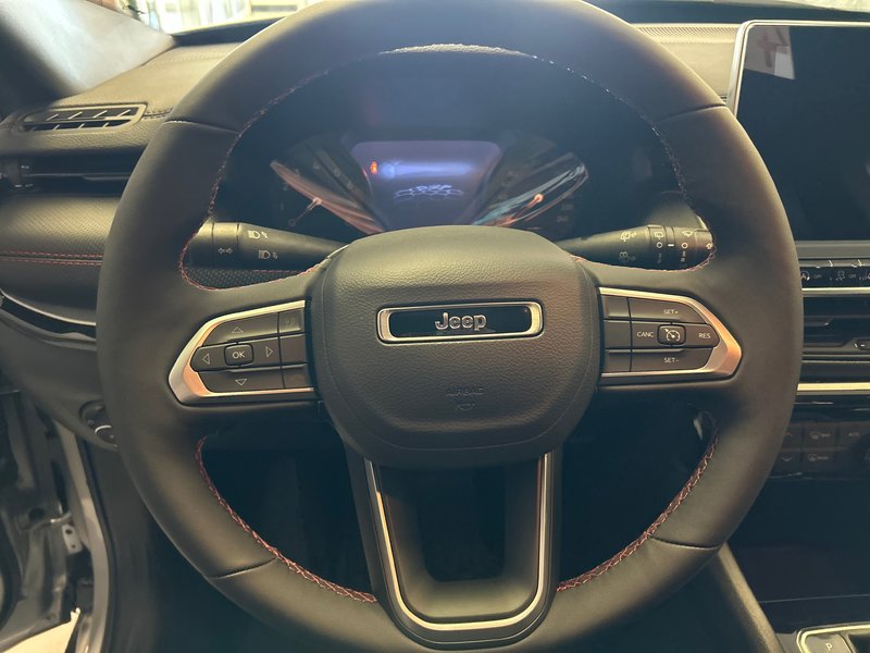 Jeep Compass TRAILHAWK 2025