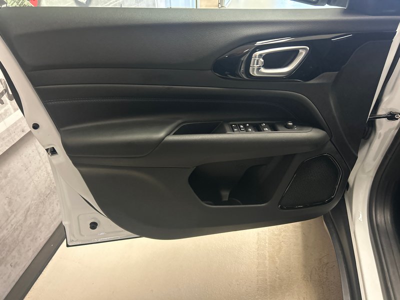 2025 Jeep COMPASS ALTITUDE