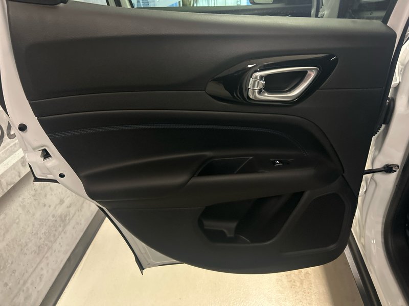 2025 Jeep COMPASS ALTITUDE