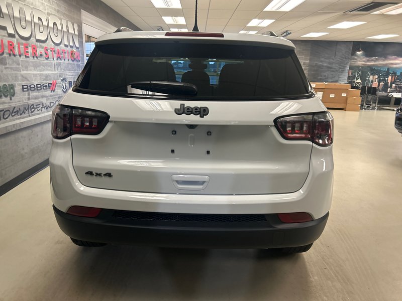 2025 Jeep COMPASS ALTITUDE