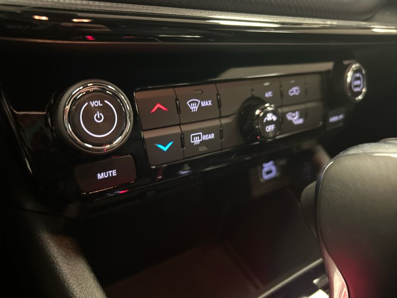 Jeep Compass ALTITUDE 2025