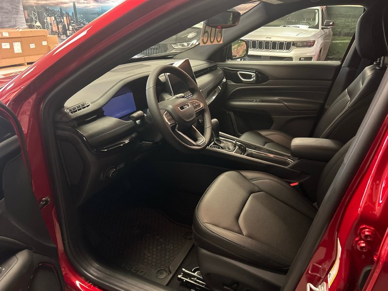 Jeep Compass ALTITUDE 2025