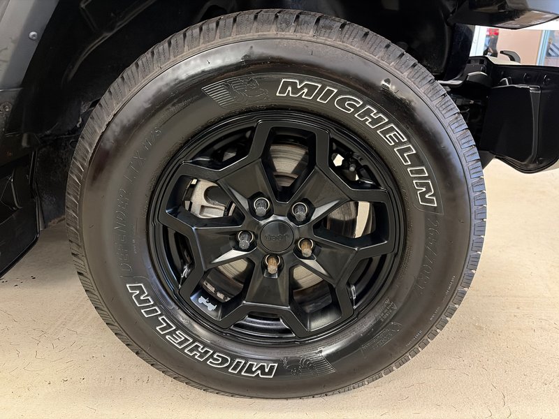 2022 Jeep Gladiator Willys