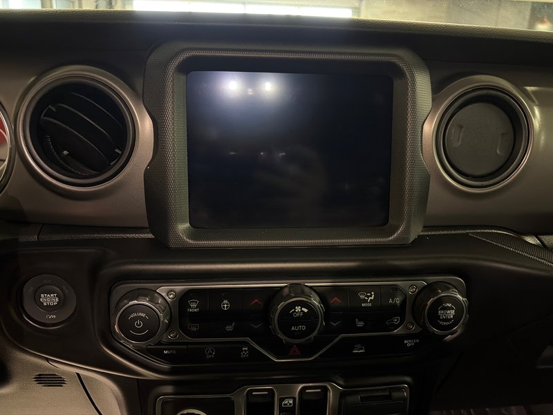 2022 Jeep Gladiator Willys