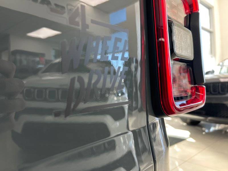 Jeep Gladiator WILLYS 2026