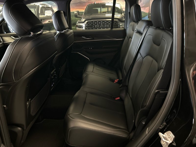 2025 Jeep Grand Cherokee 4xe ALTITUDE
