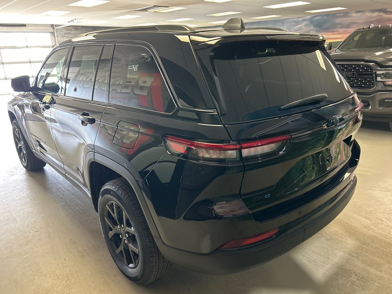 2025 Jeep Grand Cherokee 4xe ALTITUDE