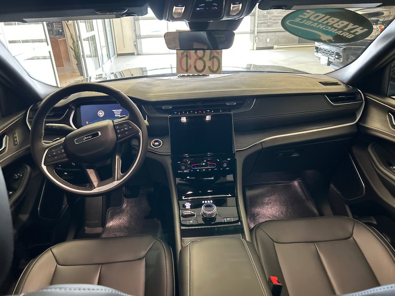 2025 Jeep Grand Cherokee 4xe ALTITUDE