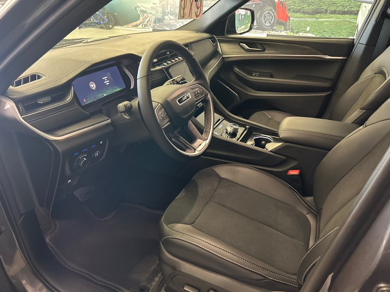 2025 Jeep Grand Cherokee 4xe 4XE