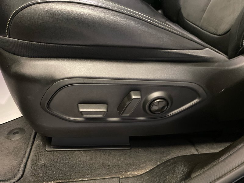 Jeep GRAND CHEROKEE L LAREDO ALTITUDE 2022