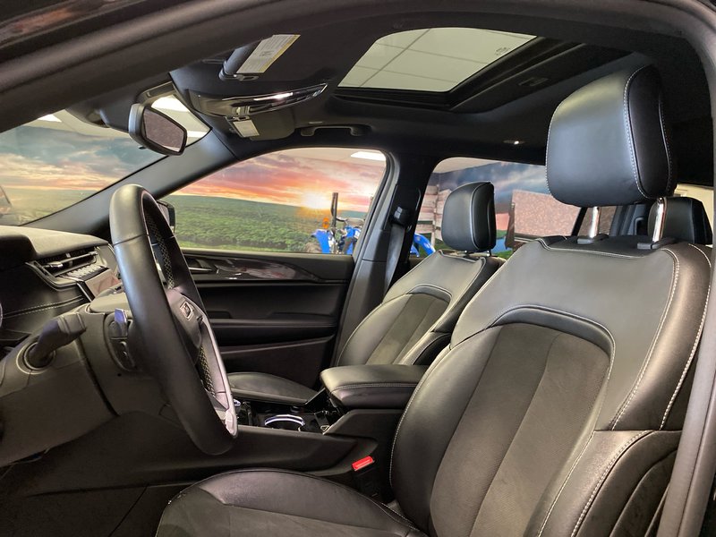 Jeep GRAND CHEROKEE L LAREDO ALTITUDE 2022