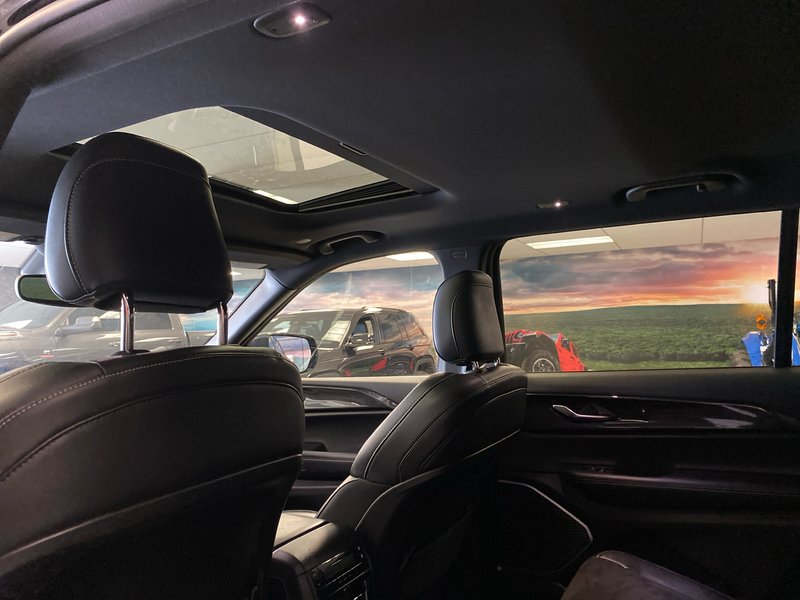 Jeep GRAND CHEROKEE L LAREDO ALTITUDE 2022