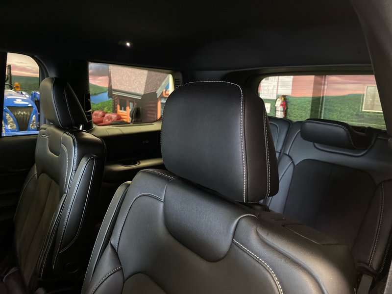 Jeep GRAND CHEROKEE L LAREDO ALTITUDE 2022