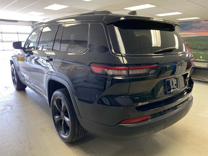 Jeep GRAND CHEROKEE L LAREDO ALTITUDE 2022
