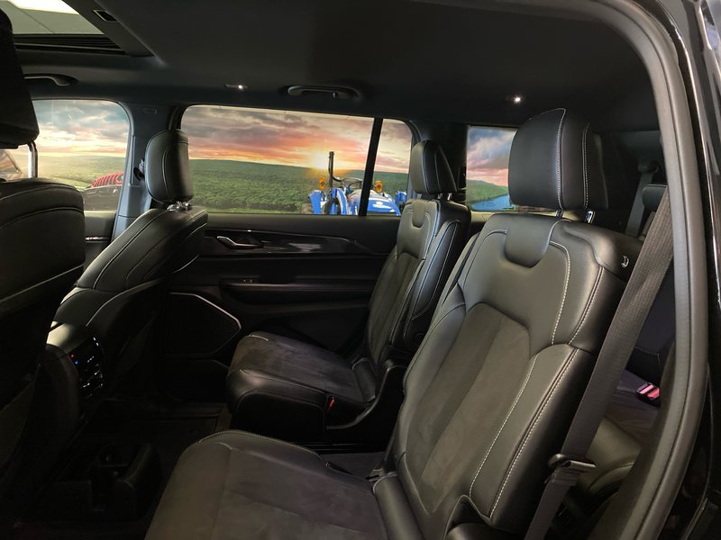 Jeep GRAND CHEROKEE L LAREDO ALTITUDE 2022