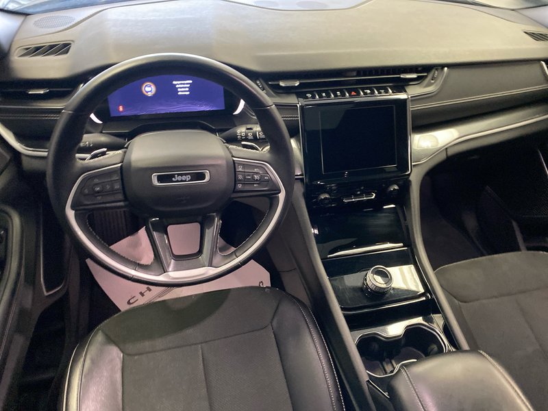 Jeep GRAND CHEROKEE L LAREDO ALTITUDE 2022