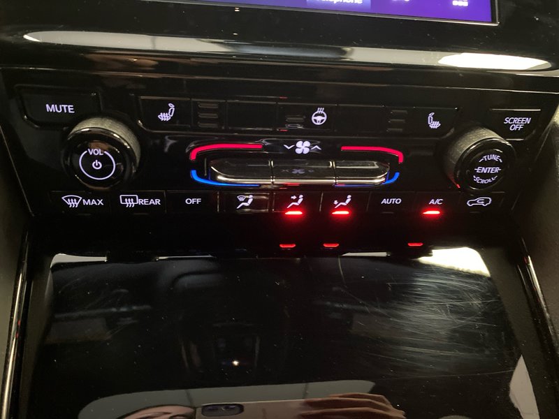 Jeep GRAND CHEROKEE L LAREDO ALTITUDE 2022