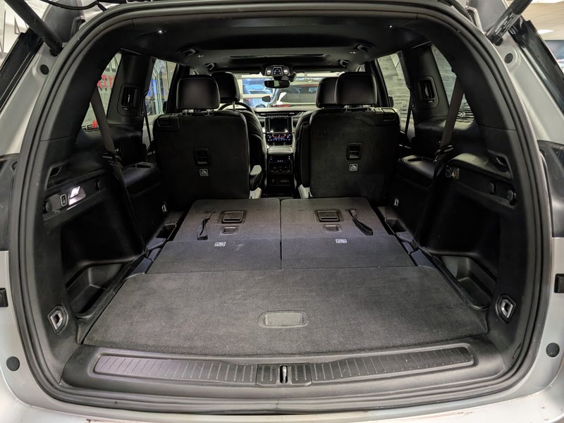 2022 Jeep GRAND CHEROKEE L LAREDO Altitude