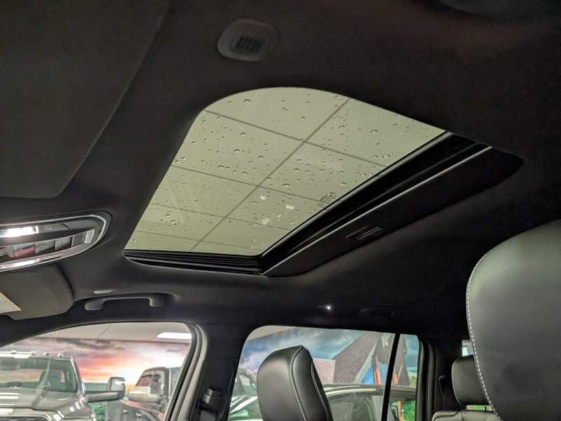 2022 Jeep GRAND CHEROKEE L LAREDO Altitude