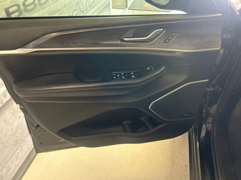 Jeep Grand Cherokee L Limited 2022