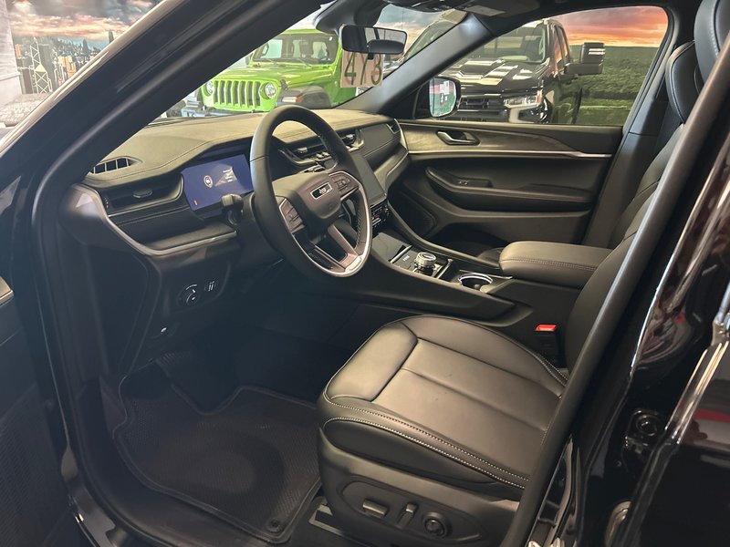 Jeep Grand Cherokee L LIMITED 2025