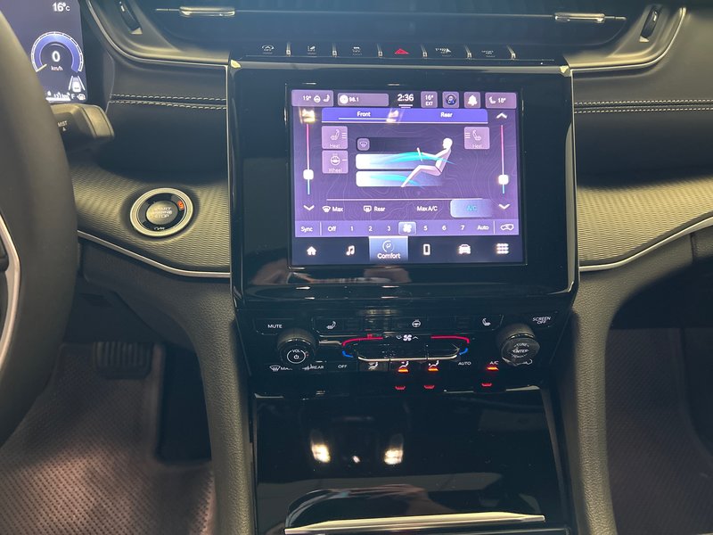 Jeep Grand Cherokee L ALTITUDE 2025