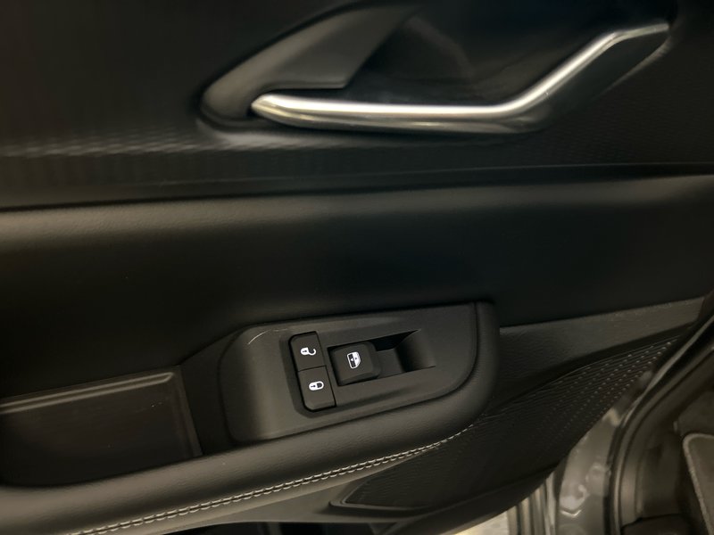 Jeep Grand Cherokee L ALTITUDE 2025