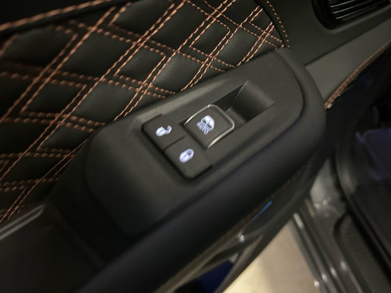 Jeep Grand Cherokee L SUMMIT RESERVE 2025