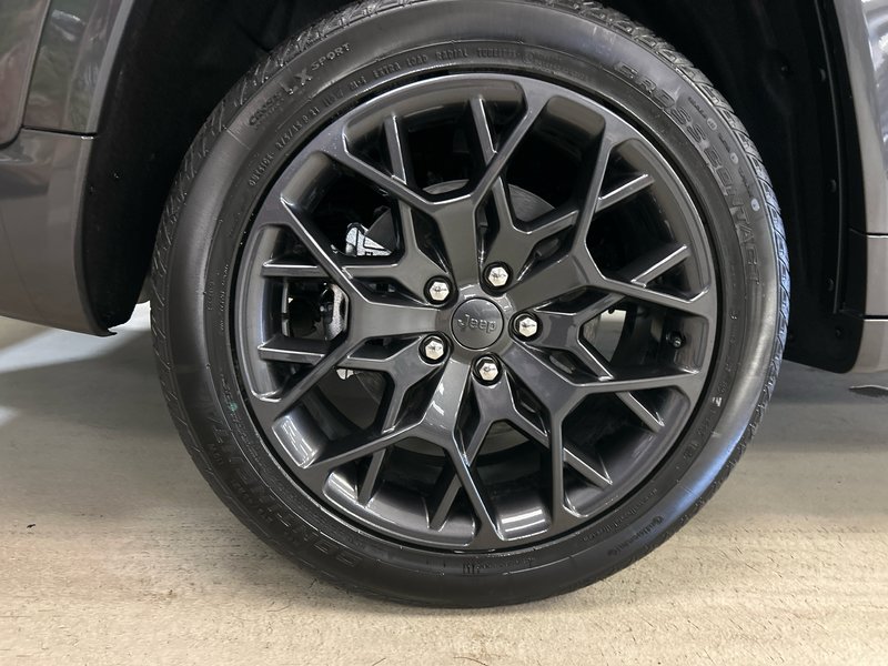 Jeep Grand Cherokee L SUMMIT RESERVE 2025