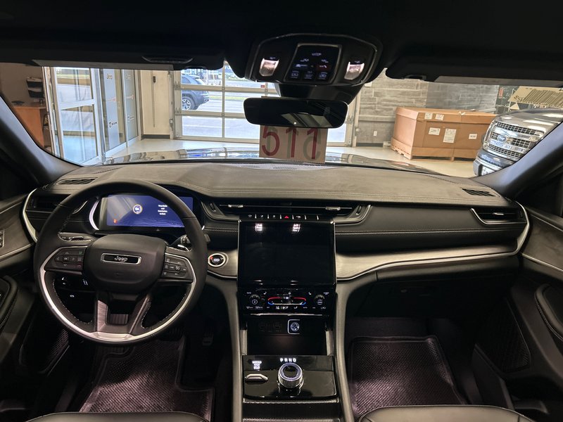 Jeep Grand Cherokee L LIMITED 2025