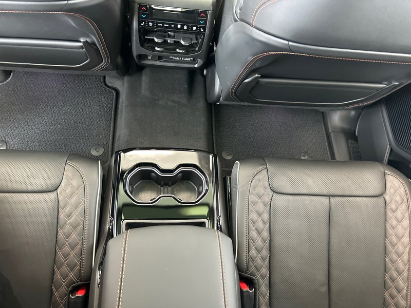 Jeep Grand Cherokee L SUMMIT RESERVE 2025