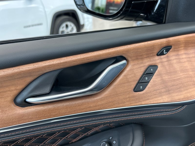 Jeep Grand Cherokee L SUMMIT RESERVE 2025