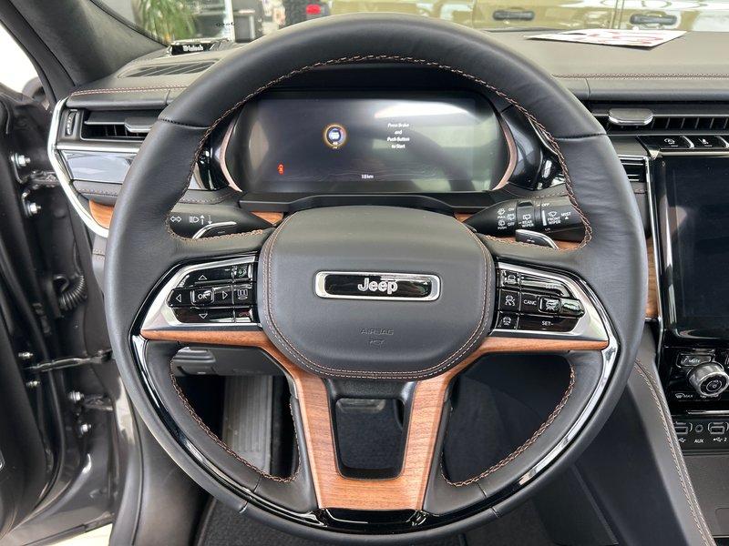 Jeep Grand Cherokee L SUMMIT RESERVE 2025