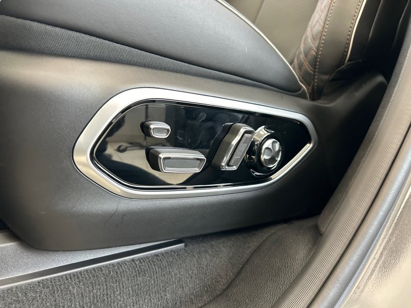 Jeep Grand Cherokee L SUMMIT RESERVE 2025