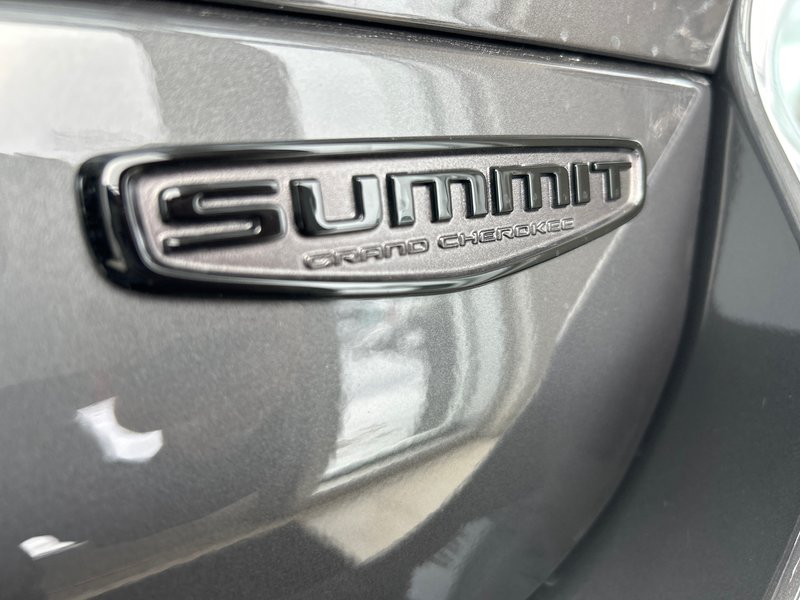 Jeep Grand Cherokee L SUMMIT RESERVE 2025