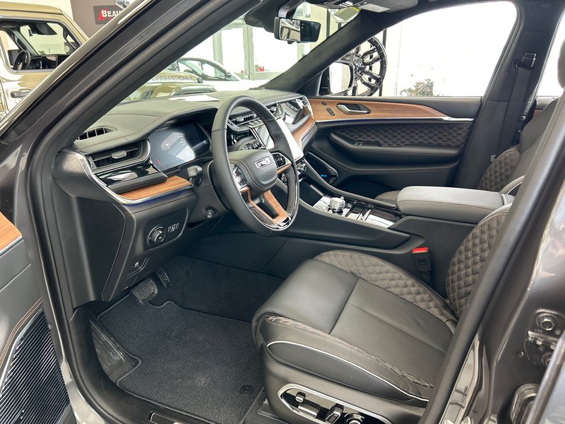 Jeep Grand Cherokee L SUMMIT RESERVE 2025