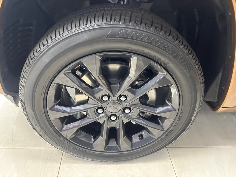 2026 Jeep Grand Cherokee L LIMITED RESERVE