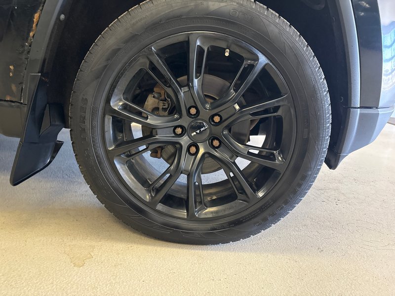 2012 Jeep Grand Cherokee Overland