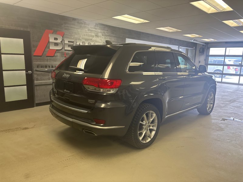 2016 Jeep Grand Cherokee Summit