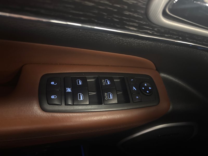 Jeep Grand Cherokee Summit 2019 4X4 SELECT TERRAIN * SIÈGES CUIR NATURA * AUDIO HARMAN KARDON * TOIT PANORAMIQUE * PHARE DHI BIXENON