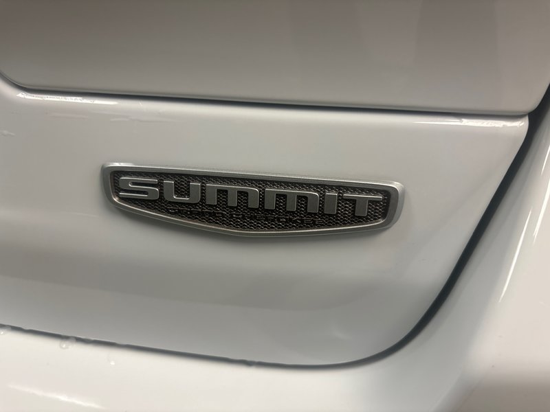 2024 Jeep Grand Cherokee SUMMIT RESERVE