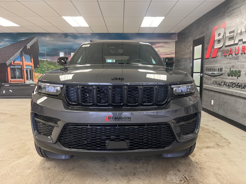 Jeep Grand Cherokee LAREDO ALTITUDE 2025