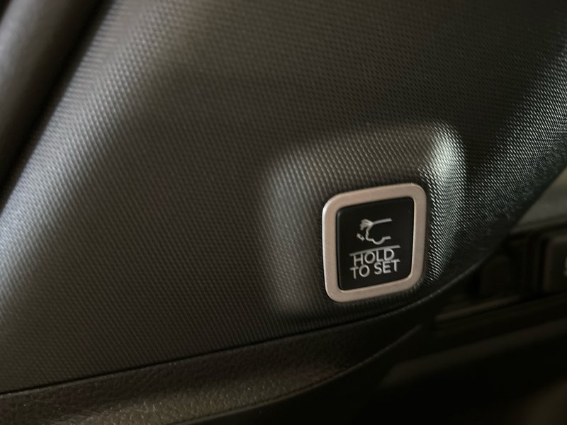 Jeep Grand Cherokee LIMITED 2025