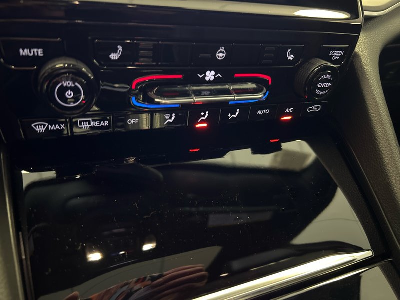 Jeep Grand Cherokee LIMITED 2025