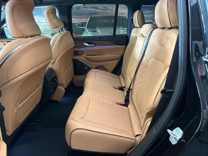 Jeep Grand Cherokee SUMMIT RESERVE 2025